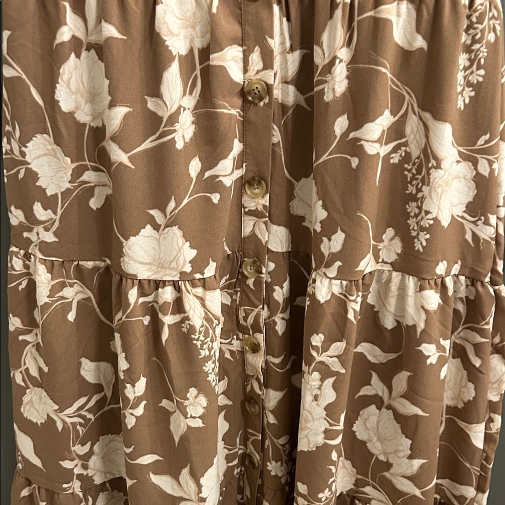 Blu Pepper Khaki and Cream Floral Midi Dress Size Medium New! - Picture 6 of 6